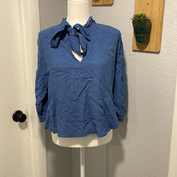 Zara Blue Dotted Tie Neck Flare Sleeve Relaxed Flowy Fit Blouse Size Medium - Picture 3 of 7
